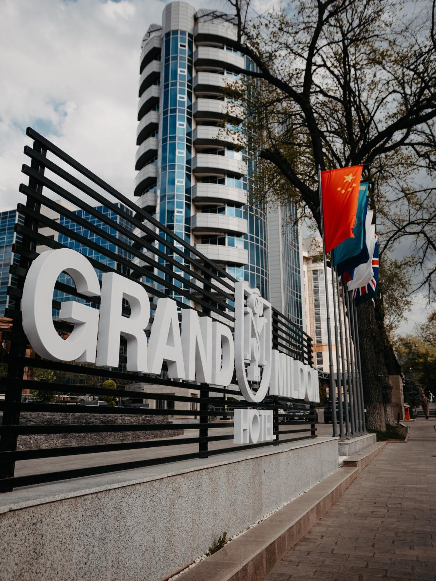 Grand Mildom Hotel Almaty Eksteriør billede